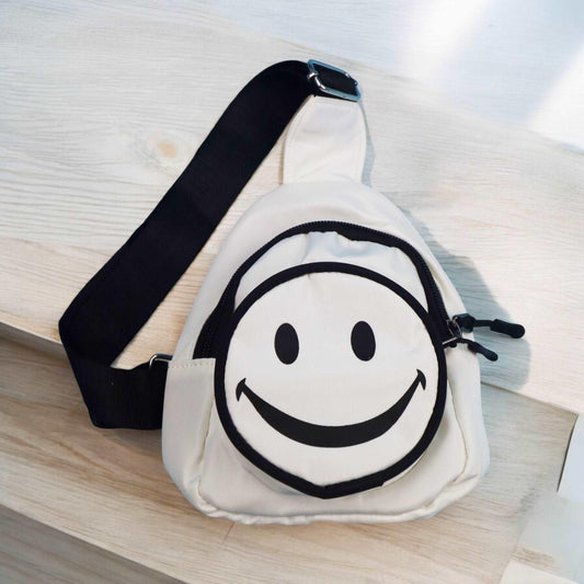 Chrew Smiley White Body Dog Bag - bearsupreme