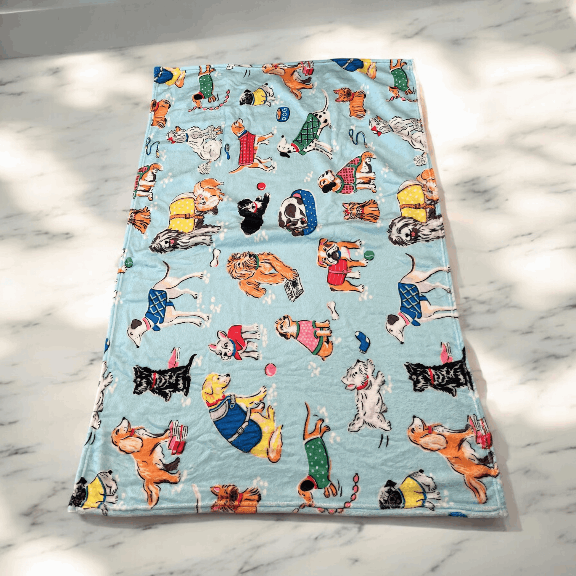 Doggy Life Print Blanket White Blue bearsupreme