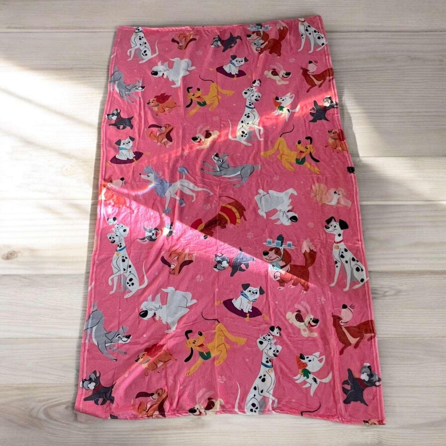 Disney Dogs Soft Blanket Pink - bearsupreme